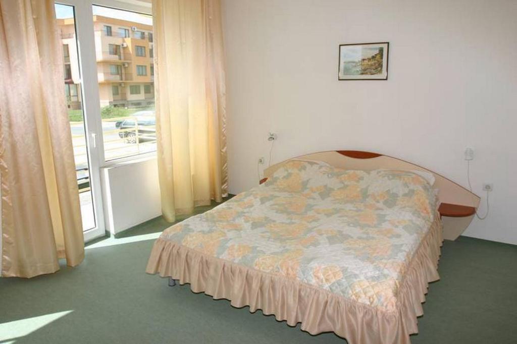 Harmony Beach Family Hotel Nessebar Quarto foto